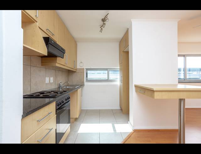 0.5 BEDROOM APARTMENT SOLD IN CLAREMONT UPPER